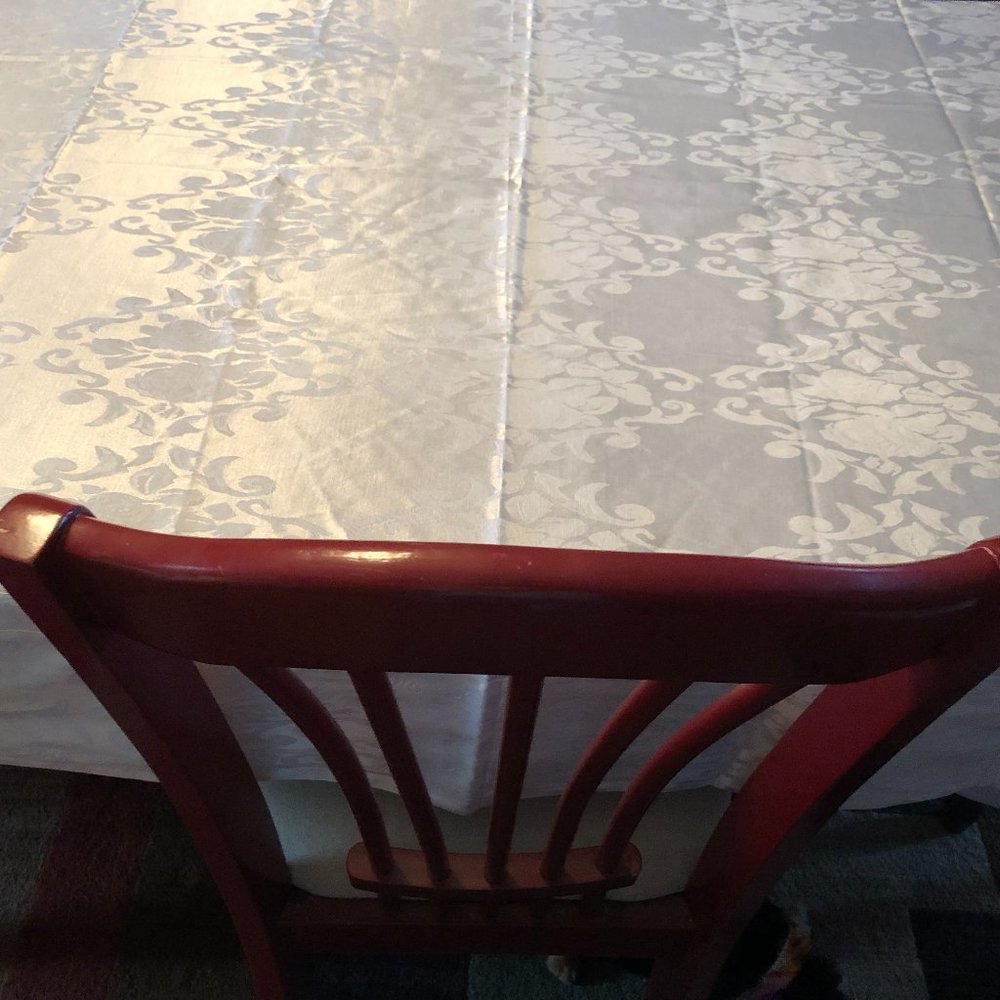 Tablecloth-White Oval #2373